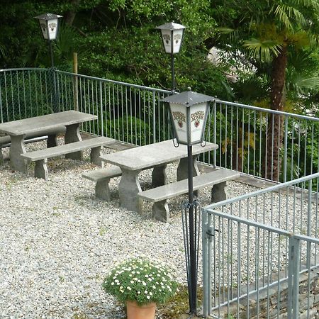 Ristorante Charme Hotel Tre Terre Ponte Brolla Εξωτερικό φωτογραφία