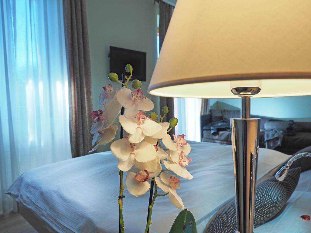 Ristorante Charme Hotel Tre Terre Ponte Brolla Εξωτερικό φωτογραφία