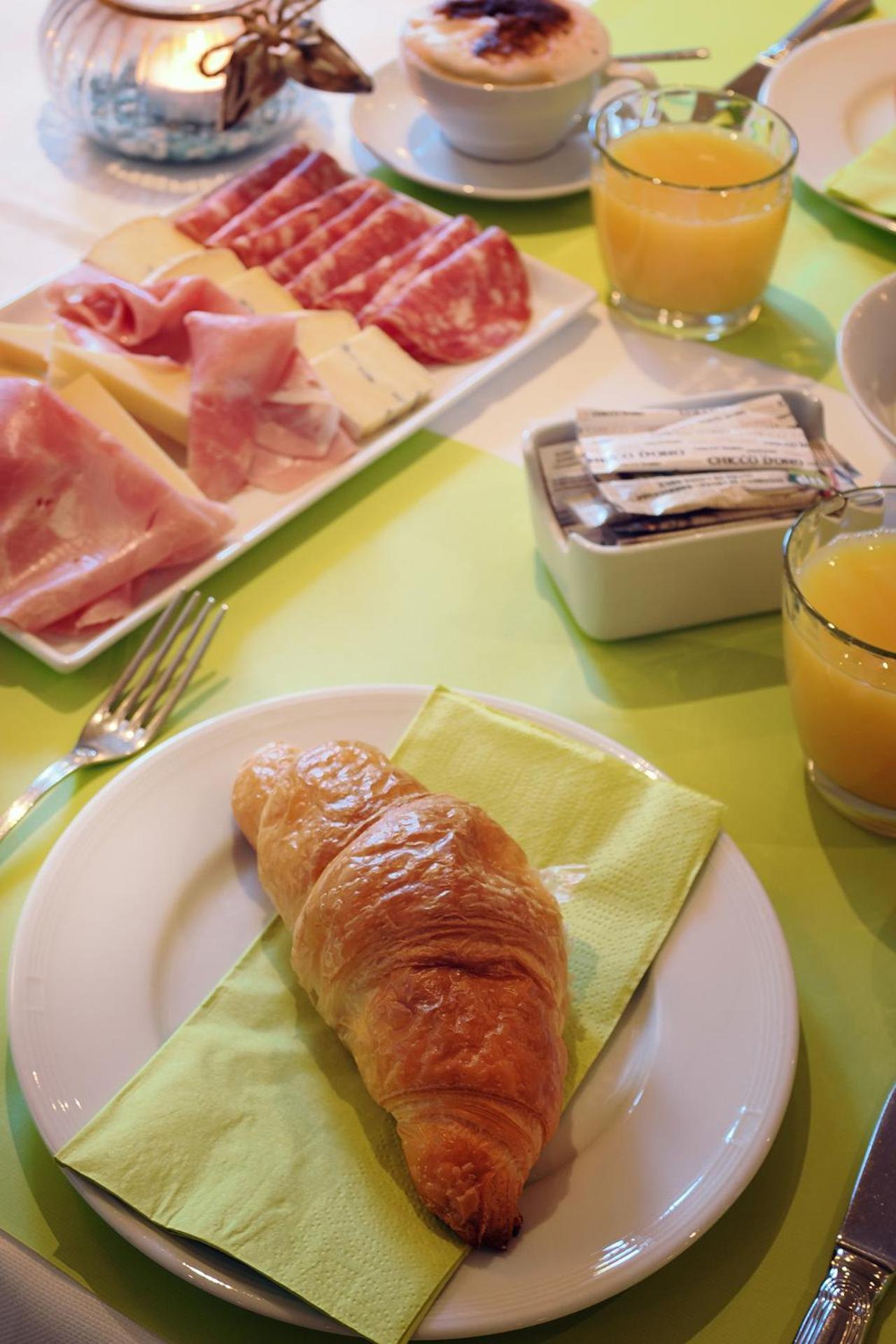 Ristorante Charme Hotel Tre Terre Ponte Brolla Εξωτερικό φωτογραφία